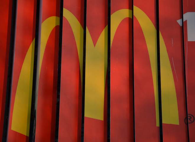 McDonald's закрывает в России 850 ресторанов