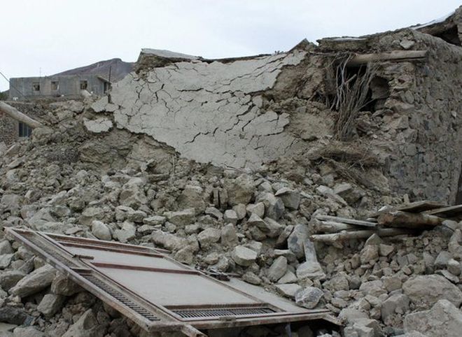 Более 140 человек погибли в результате землетрясение в Иране