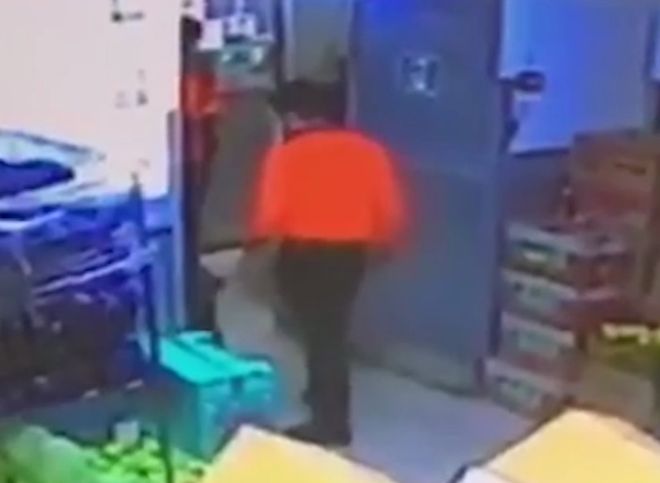 В Москве кассира супермаркета задержали за убийство покупателя