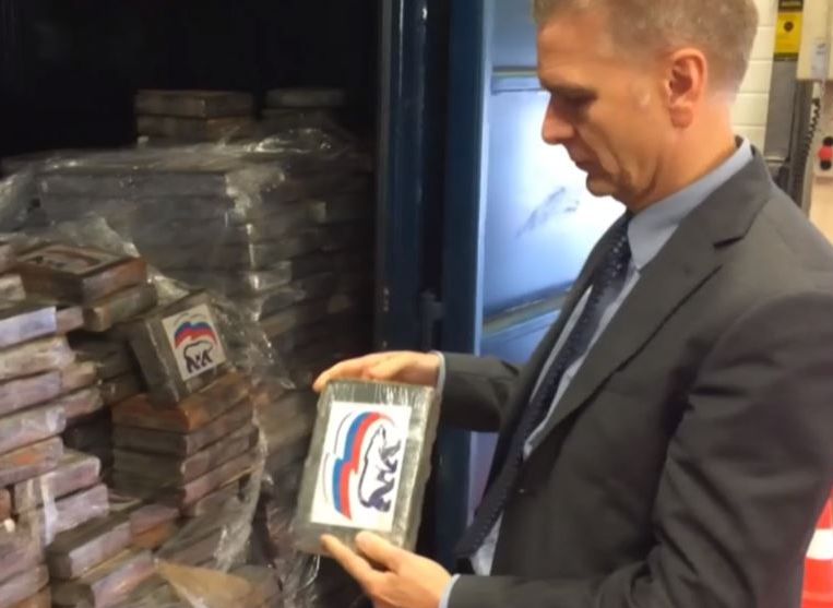 В Бельгии обнаружили две тонны кокаина в пакетах с логотипом «Единой России»