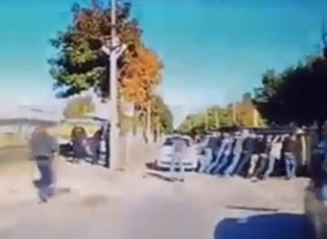 Опубликовано видео ДТП на улице Новой