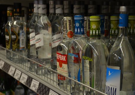 В России могут разрешить продажу алкоголя за рубеж
