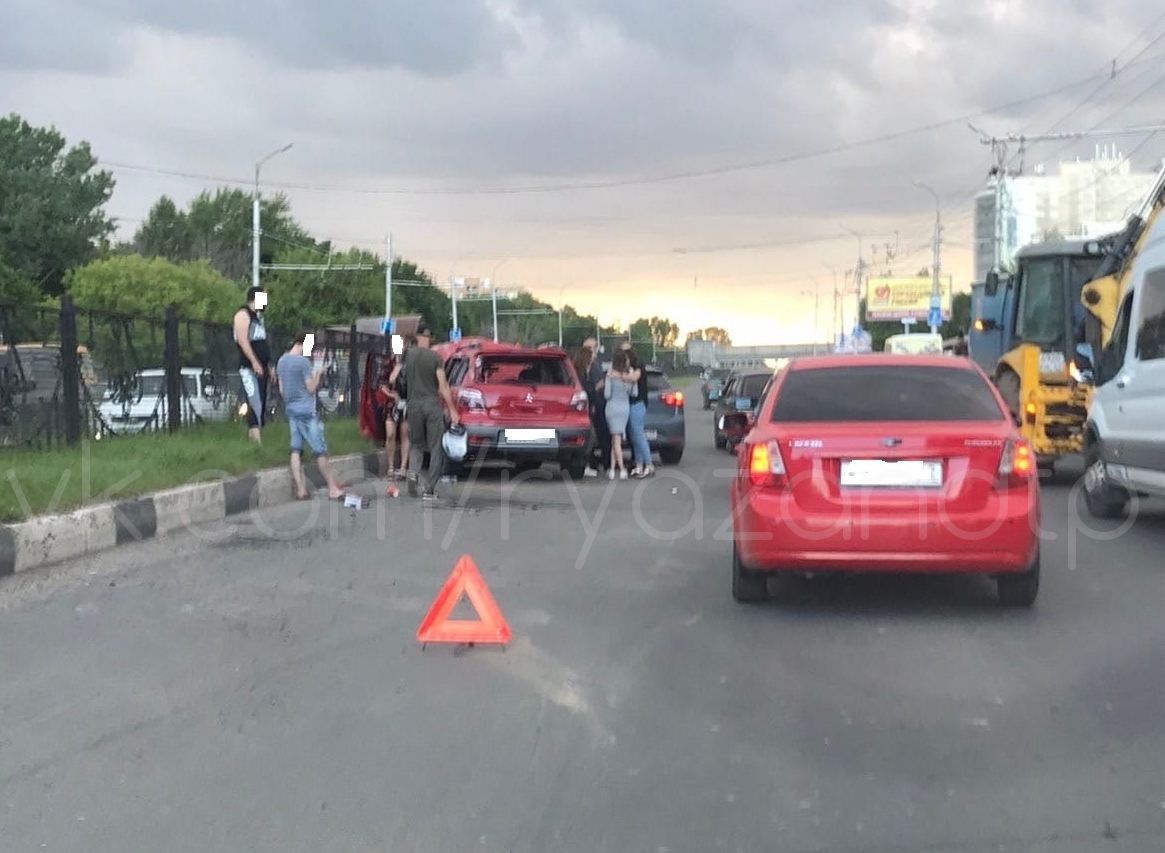 На Московском шоссе случилась серьезная авария