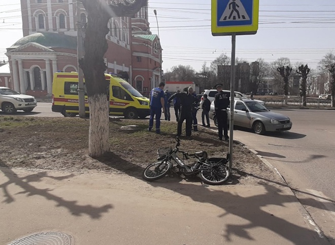 Велосипедист, которого сбили в центре Рязани, доставлен в больницу