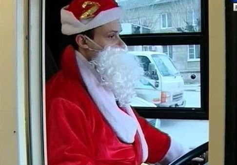 В Рязани троллейбус водит Дед Мороз