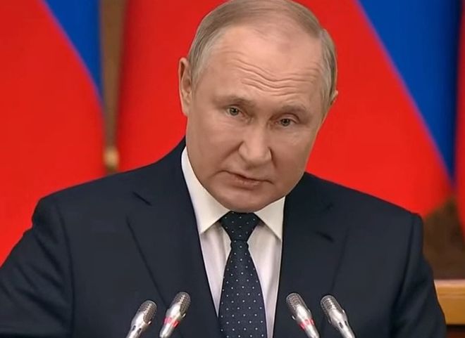 Путин предостерег от попыток вмешаться в ситуацию на Украине извне