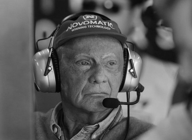 Скончался знаменитый гонщик «Формулы-1» Ники Лауда