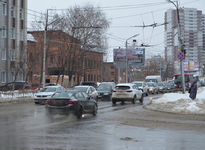 Из-за ремонтных работ на улице Грибоедова изменятся маршруты городского транспорта