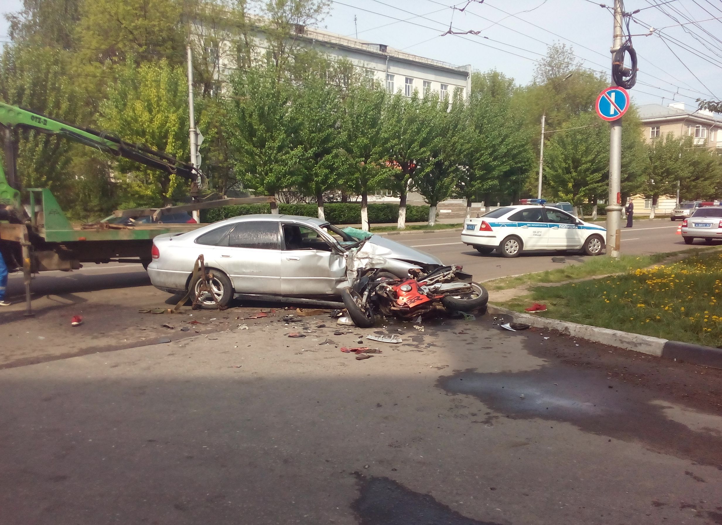 На улице Циолковского разбился мотоциклист