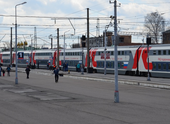 Скорый поезд москва рязань. Двухэтажный поезд Москва Рязань. Двухэтажный поезд Рязань. Двухэтажный поезд Самара. Двухэтажный поезд Самара-Москва.