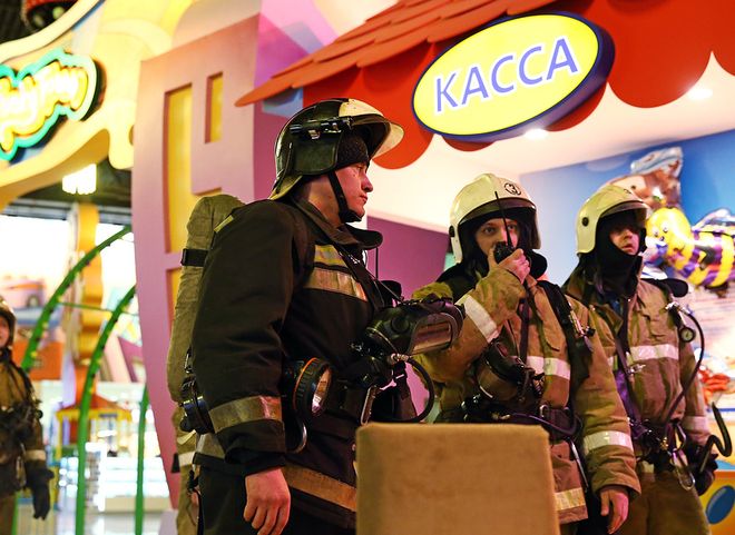 В России закрыто более 300 торговых центров из-за нарушений пожарной безопасности