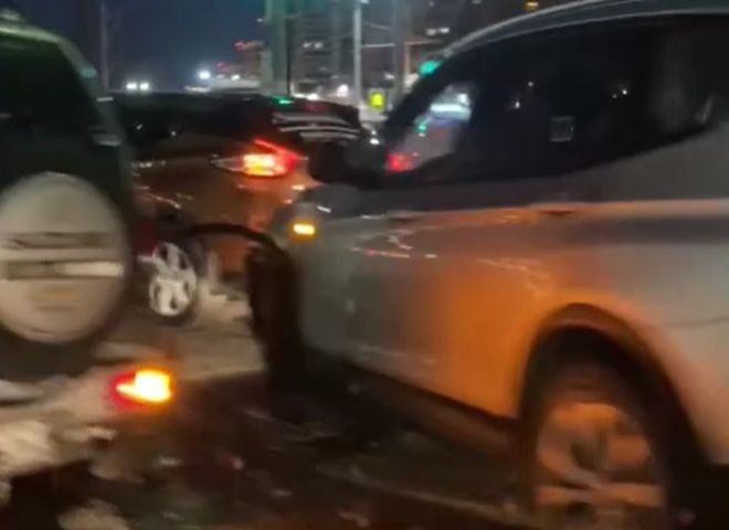 У Центрального автовокзала Рязани столкнулись три иномарки