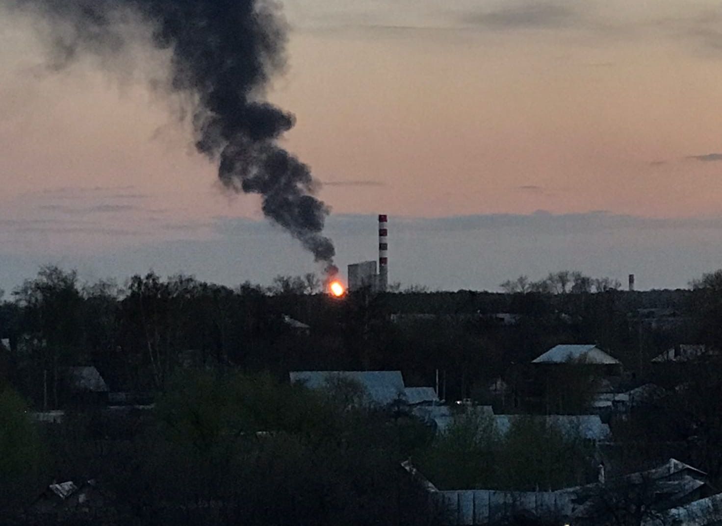На территории Рязанского нефтезавода случился пожар