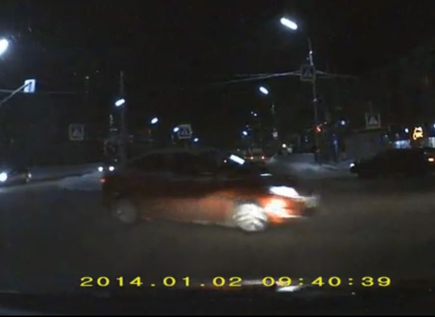 Рязанец едва не разбил новый автомобиль в первой же поездке (видео)