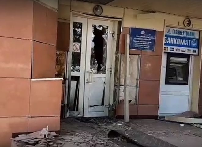 В Калуге взорвали дверь отделения Пенсионного фонда