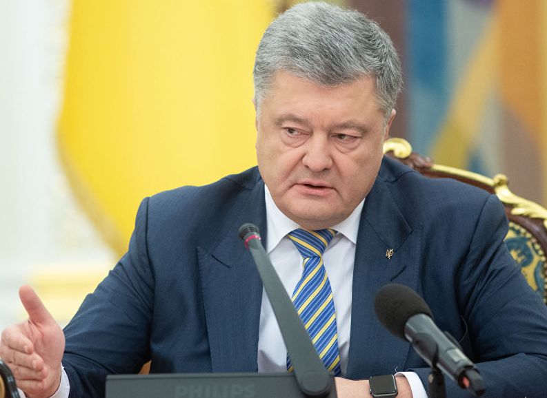Порошенко заявил о планах Москвы захватить Бердянск и Мариуполь