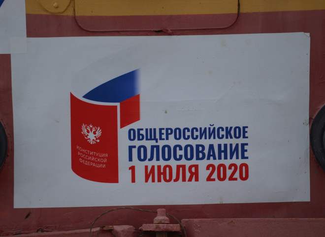 В Петербурге наблюдатели опубликовали фото «под копирку» заполненных бюллетеней