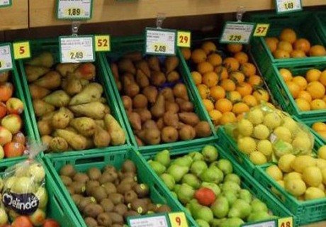 Цены на овощи и фрукты будут падать еще два месяца