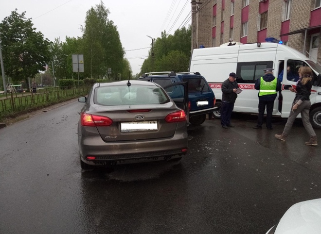 В ДТП в Дашково-Песочне пострадал 34-летний водитель