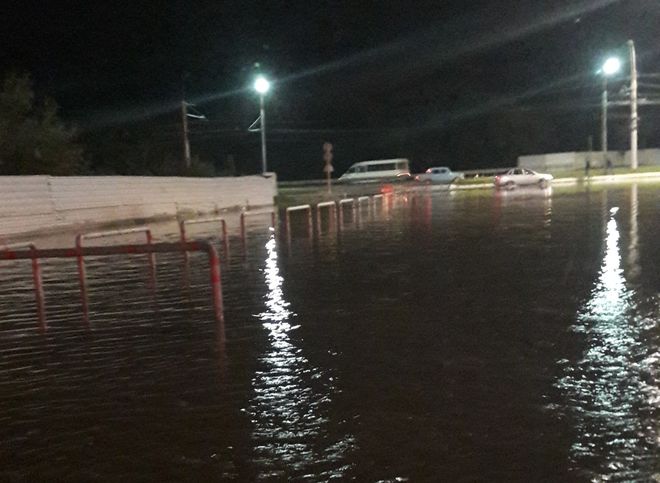 В Рязани затопило Московское шоссе