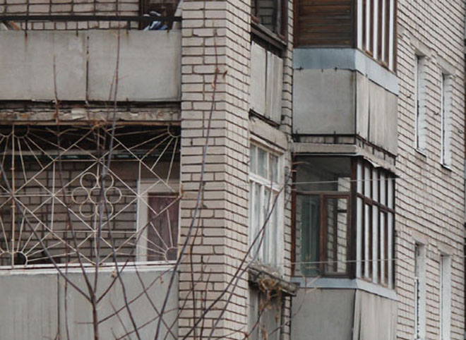 В Рязани рухнул балкон жилого дома