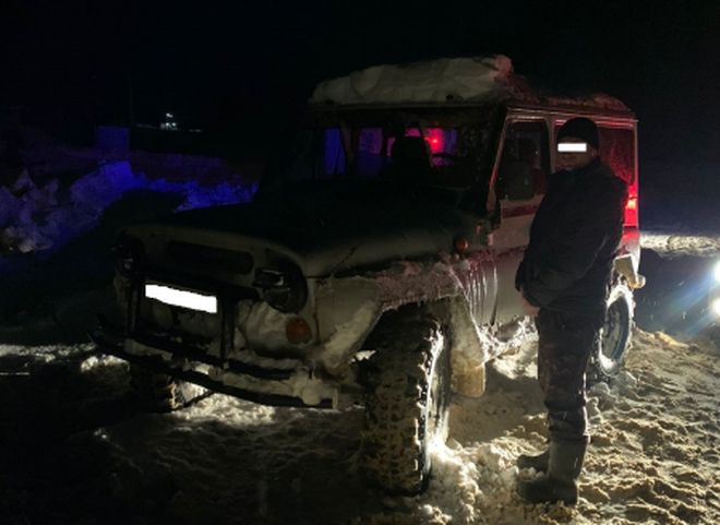 В Сасовском районе полицейские остановили пьяного водителя УАЗа