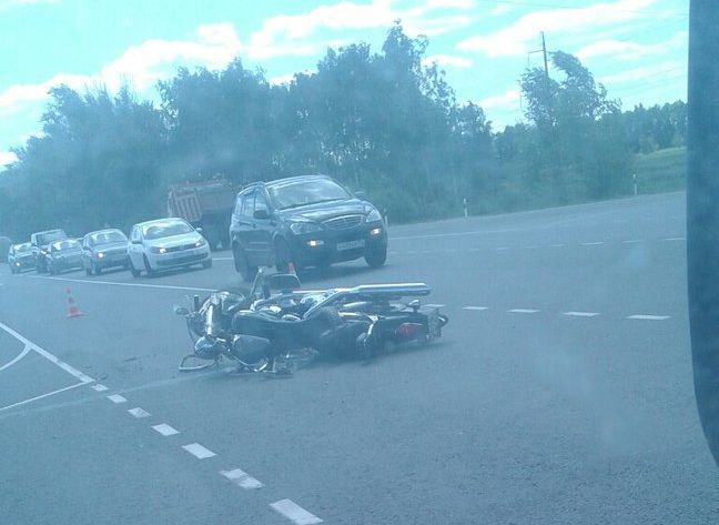 В ДТП на рязанском участке М5 пострадал 30-летний мотоциклист
