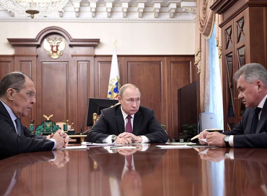 Путин заявил о выходе России из договора по ракетам средней и меньшей дальности