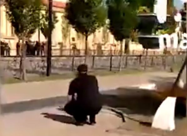 Перестрелка силовиков с боевиками у церкви в Грозном попала на видео