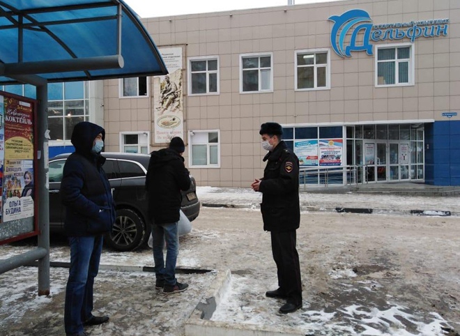 На двух остановках в Рязани поймали нарушителей масочного режима
