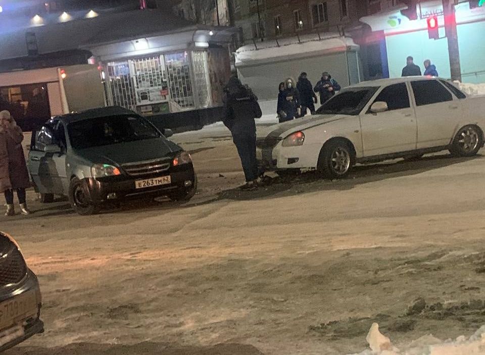 На улице Новоселов произошло ДТП с участием двух легковушек