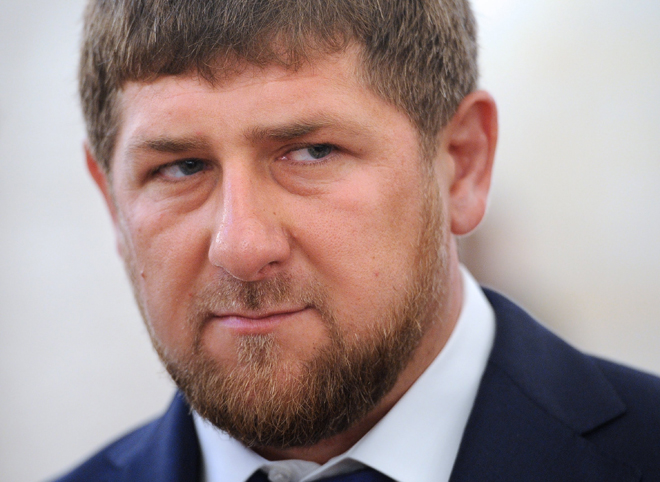 Кадыров предложил автору видео, бросившему в пассажира метро банку, прибыть в Чечню