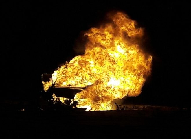 В Рязани автомобиль загорелся после ДТП
