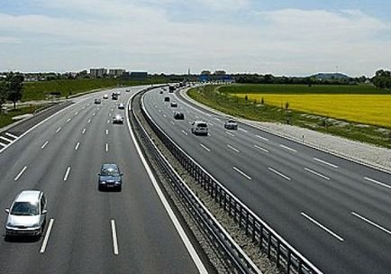 ВТБ и Vinci построят два участка автодороги Москва — СПБ