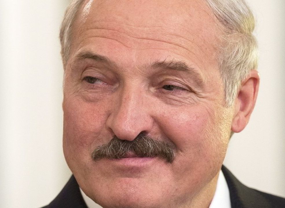 Лукашенко набирает 82% после закрытия участков в пяти регионах Белоруссии