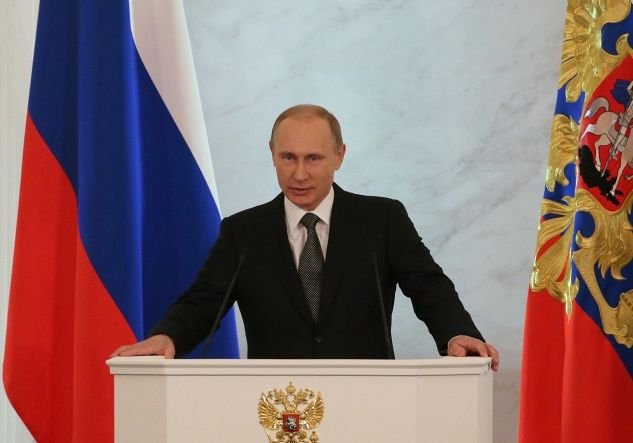 Путин поручил удвоить объемы дорожного строительства