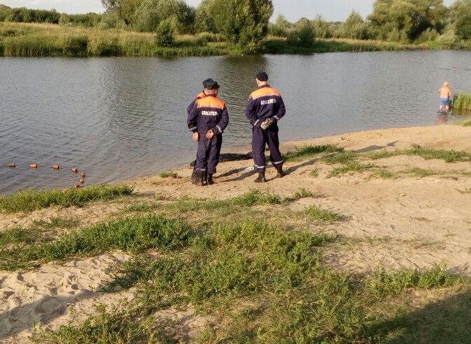 Утонувшей в Ореховом озере девочке десять минут делали искусственное дыхание
