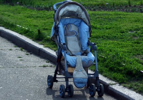 В Рязани рецидивист украл детскую коляску