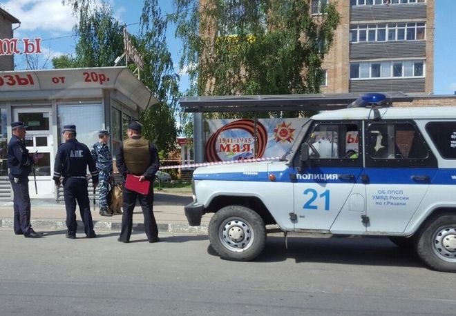 На перекрестке улиц Грибоедова и Есенина в Рязани искали бомбу
