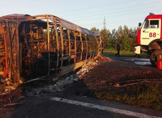 В Татарстане пассажиры автобуса сгорели в ДТП с бензовозом