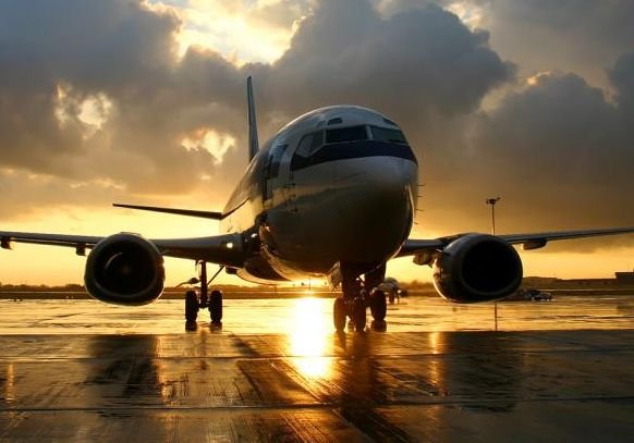 Boing-737 совершил экстренную посадку в Тюмени
