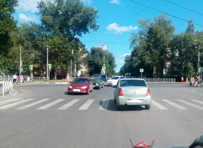 На улице Островского 12-летний мальчик на велосипеде попал под колеса авто