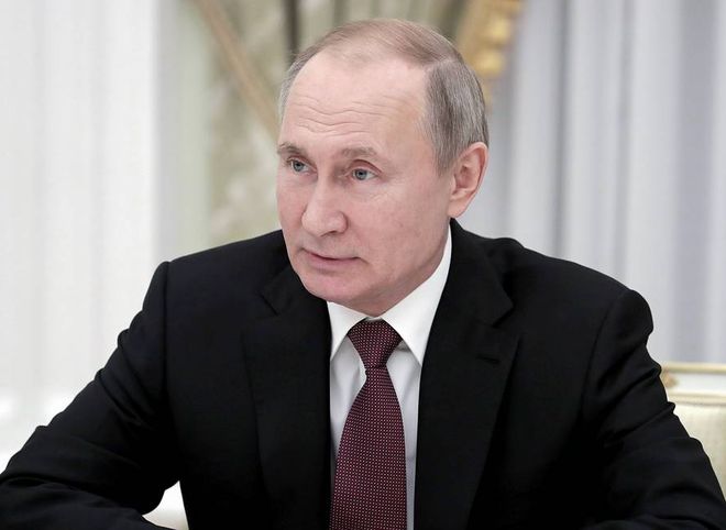 Путин поручил проанализировать практику по делам об оскорблении в cети
