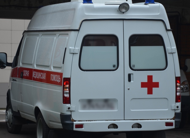 В центре Рязани сотрудники «скорой» спасли ребенка, который начал задыхаться