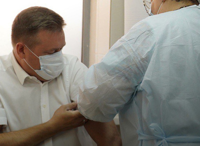 Николай Любимов сделал прививку от гриппа