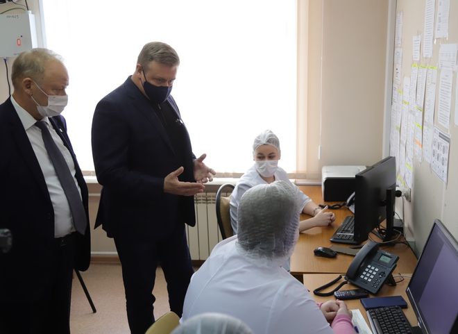 Губернатор Любимов: будем совершенствовать работу кол-центров по вопросам COVID-19