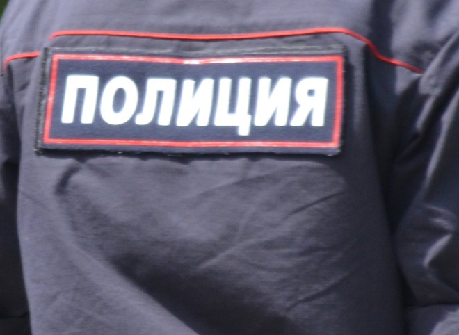 После падения мужчины на улице Качевской полиция проводит проверку