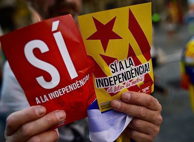 Парламент Каталонии объявил о независимости от Испании