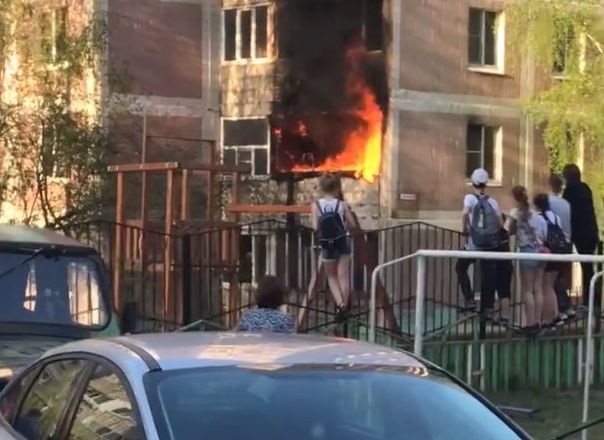 МЧС: пожар на улице Новоселов обошелся без пострадавших
