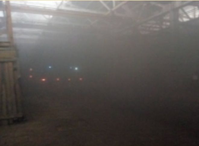 Очевидец рассказал подробности пожара в здании бывшего Комбайнового завода